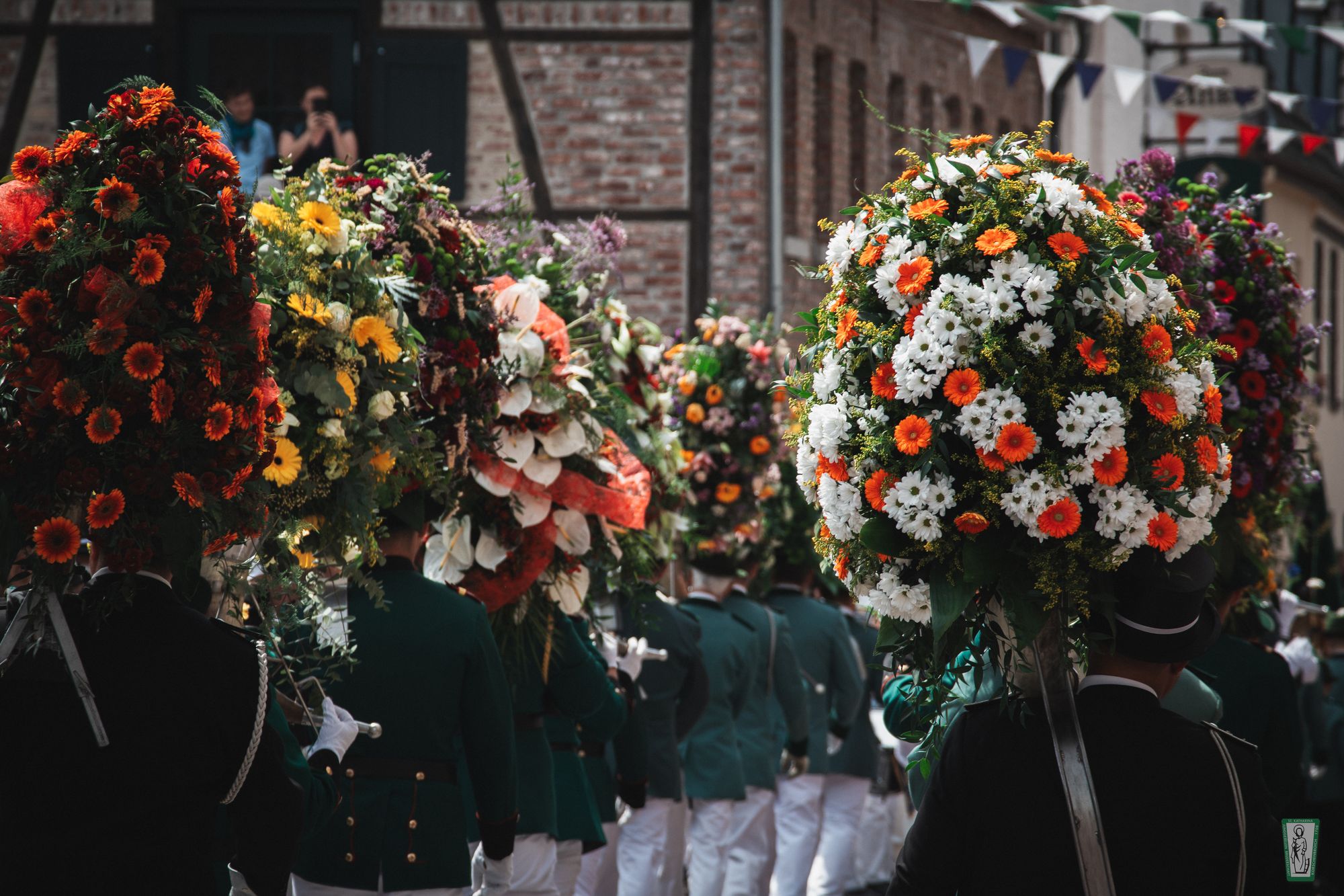 💐 Blumenpracht für ein unvergessliches Pfingstfest in Korschenbroich! 🌸